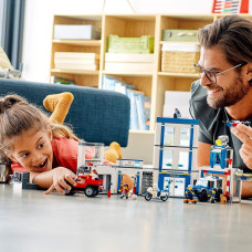 LEGO City Police Station 60246 Конструктор Лего Поліцейська ділянка LEGO City Police Station 60246 Конструктор Лего Поліцейська ділянка